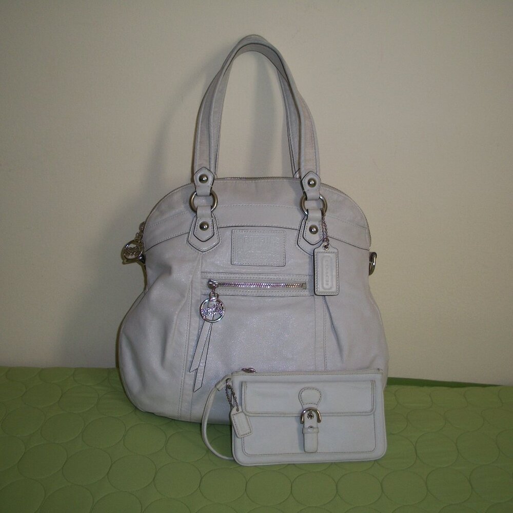 Coach Poppy Leather Ivory Crossbody Bag with Wristlet/Wallet